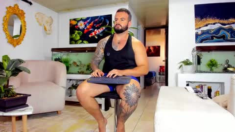 Snapshot of johnnygrayson_ chatting on 03/09/25, 09:36 JOHNNY online show from 03/09/25, 09:36