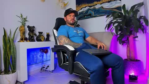 JOHNNY online show from 01/18/26, 12:14