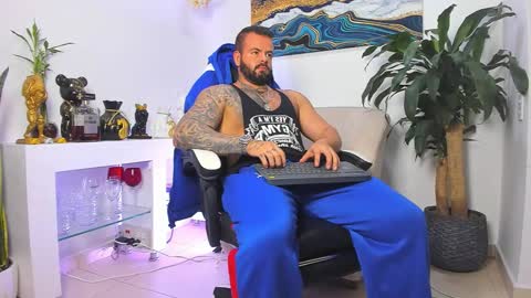 JOHNNY online show from 02/10/26, 01:10