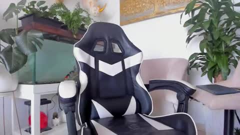 JOHNNY online show from 03/09/26, 03:38