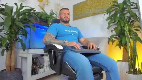 JOHNNY online show from 04/14/26, 12:49