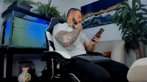 JOHNNY online show from 07/12/26, 01:07