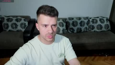 Johnny online show from 06/04/26, 07:09
