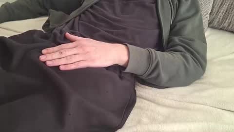 Snapshot of johnnyq390620 chatting on 10/22/25, 11:54 johnny online show from 10/22/25, 11:54