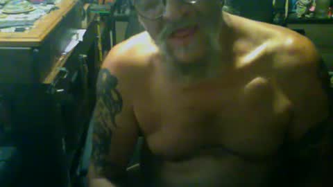 johnnyshung1 online show from 10/03/25, 04:26