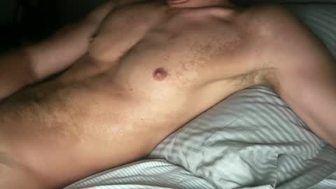 Snapshot of johnnystr0ng chatting on 07/26/26, 02:31 Johnny Strong online show from 07/26/26, 02:31