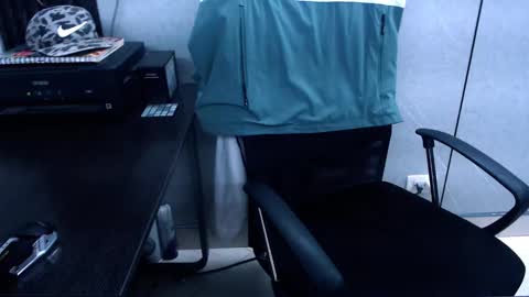 johnsonisaac94  online show from 02/13/25, 07:56