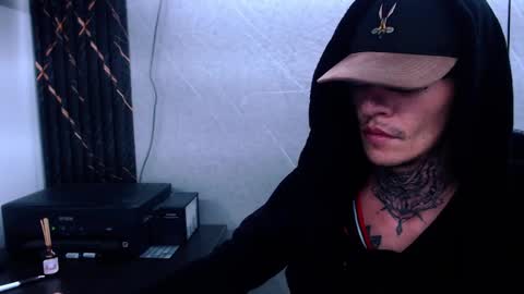 johnsonisaac94  online show from 02/14/25, 07:59