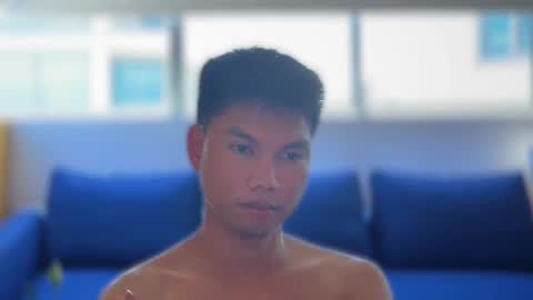 Snapshot of johnstrange_au chatting on 12/04/25, 12:42 John Strange online show from 12/04/25, 12:42