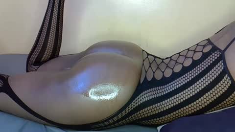 joiuyip online show from 04/11/26, 07:45