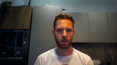 jojo19844 online show from 09/18/25, 09:22