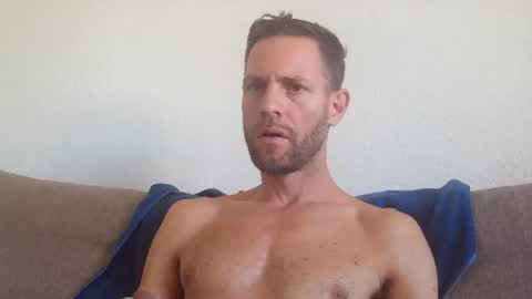 jojo19844 online show from 09/27/25, 09:47