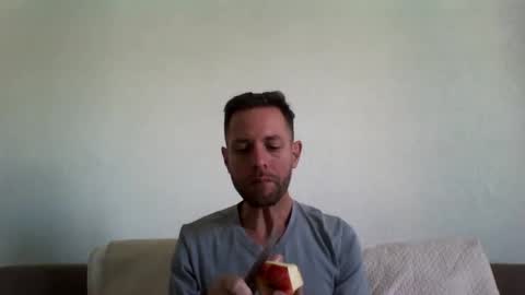 jojo19844 online show from 10/03/25, 11:07