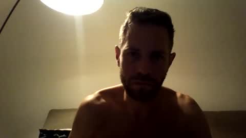 jojo19844 online show from 10/10/25, 08:08