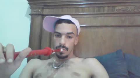Snapshot of jokerharle1 chatting on 09/19/25, 03:02 ALICEARABIAN online show from 09/19/25, 03:02