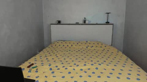 Snapshot of jokkeer69 chatting on 10/08/25, 01:53 Hello we John and Harli online show from 10/08/25, 01:53