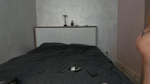 Snapshot of jokkeer69 chatting on 11/20/25, 09:20 Hello we John and Harli online show from 11/20/25, 09:20