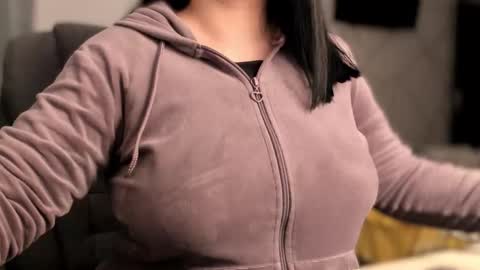 Snapshot of jolenekiss chatting on 03/12/25, 05:07 Jolene online show from 03/12/25, 05:07