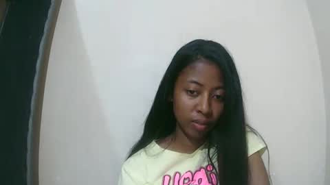 joliekah27 online show from 12/20/25, 05:47