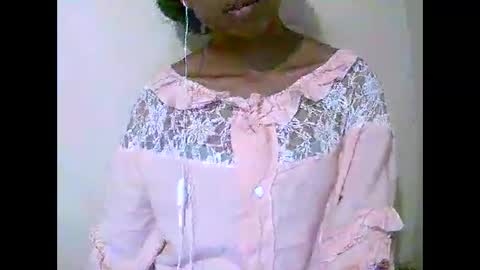 joliekah27 online show from 04/16/26, 08:09