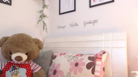 Snapshot of joliet_ chatting on 01/04/25, 12:37 Joliet online show from 01/04/25, 12:37