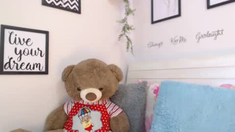 Snapshot of joliet_ chatting on 01/06/25, 12:16 Joliet online show from 01/06/25, 12:16