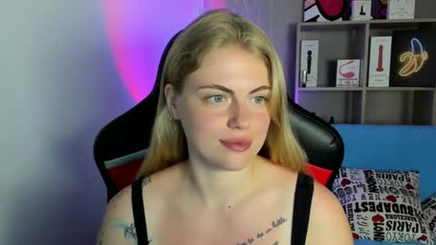 Snapshot of jolly_doll_ chatting on 06/16/26, 05:43 Jolly online show from 06/16/26, 05:43