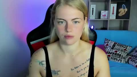 Snapshot of jolly_doll_ chatting on 07/20/26, 02:37 Jolly online show from 07/20/26, 02:37