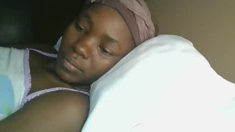 jollynabeb online show from 11/19/25, 09:48