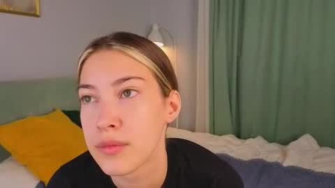 Viola online show from 09/11/25, 11:21