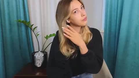 Viola online show from 09/13/25, 11:10