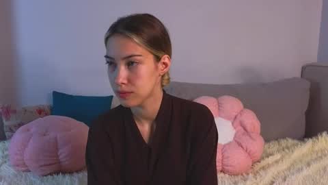 Viola online show from 09/26/25, 11:03