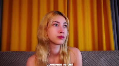 Viola online show from 03/08/26, 01:04