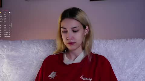 Viola online show from 05/15/26, 01:51