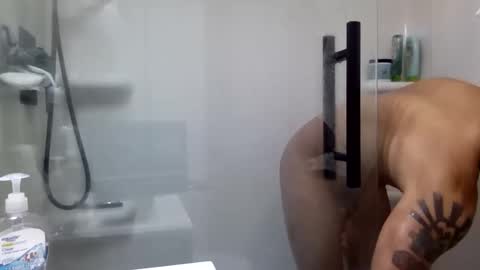 Snapshot of jomorales2024 chatting on 10/08/25, 10:35 JMorales online show from 10/08/25, 10:35