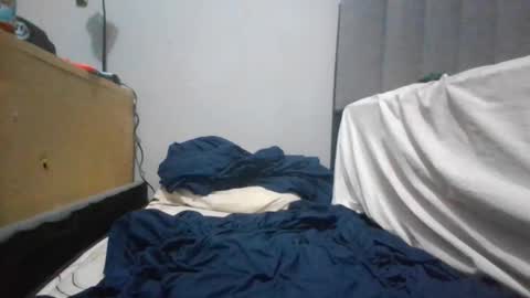 jona1234514 online show from 09/30/25, 10:37