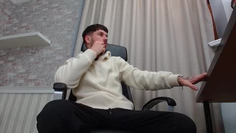 JonahShaw online show from 10/11/25, 04:12