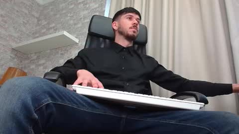 JonahShaw online show from 11/02/25, 05:10