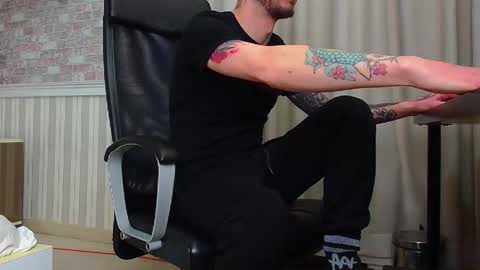 JonahShaw online show from 12/15/25, 05:44