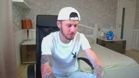 JonahShaw online show from 07/17/26, 04:41