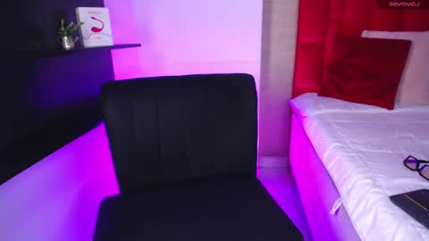 Jonas  online show from 03/18/26, 04:37