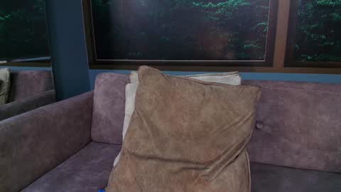 Jonas online show from 02/04/25, 07:22