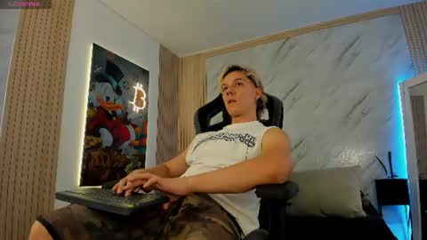 Jonathan Danielss  online show from 07/10/26, 06:54