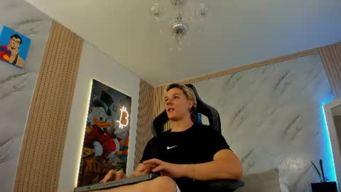 Jonathan Danielss  online show from 07/14/26, 06:13