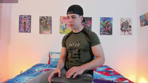 Instagram jonathanfit14 online show from 03/12/26, 08:04