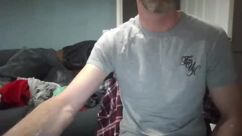 Snapshot of jonlow1 chatting on 12/15/24, 02:48 jonlow1 online show from 12/15/24, 02:48