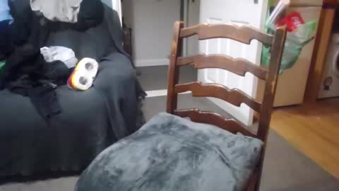 Snapshot of jonlow1 chatting on 12/23/24, 10:55 jonlow1 online show from 12/23/24, 10:55