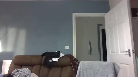 Snapshot of jonlow1 chatting on 03/03/25, 05:18 jonlow1 online show from 03/03/25, 05:18