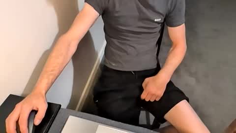 Snapshot of jonlow1 chatting on 09/13/25, 10:53 jonlow1 online show from 09/13/25, 10:53