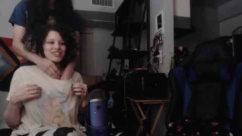 Snapshot of jonmessfan chatting on 10/30/25, 08:31 jonmessfan online show from 10/30/25, 08:31